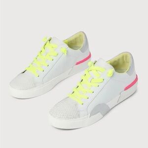 Zina Neon Multi Leather Snake Embossed Sneakers
Dolce Vita